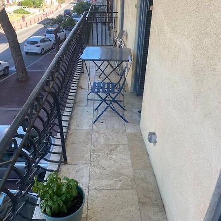 Jolie Appartement En Plein Centre Du Village Les Arcs-sur-Argens Ngoại thất bức ảnh